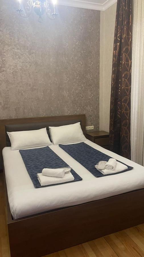 Apartment Anzi Batumi Esterno foto