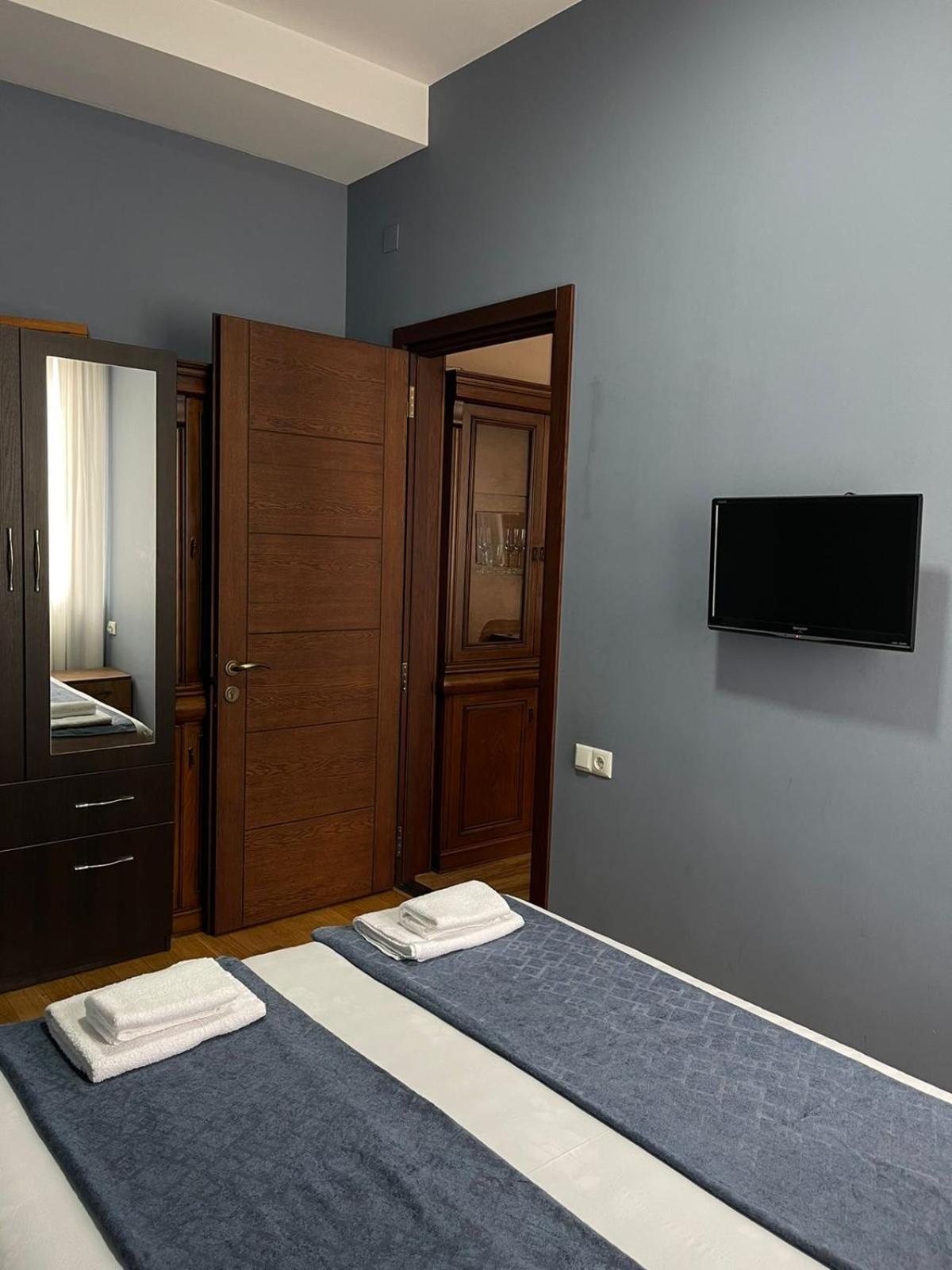 Apartment Anzi Batumi Esterno foto
