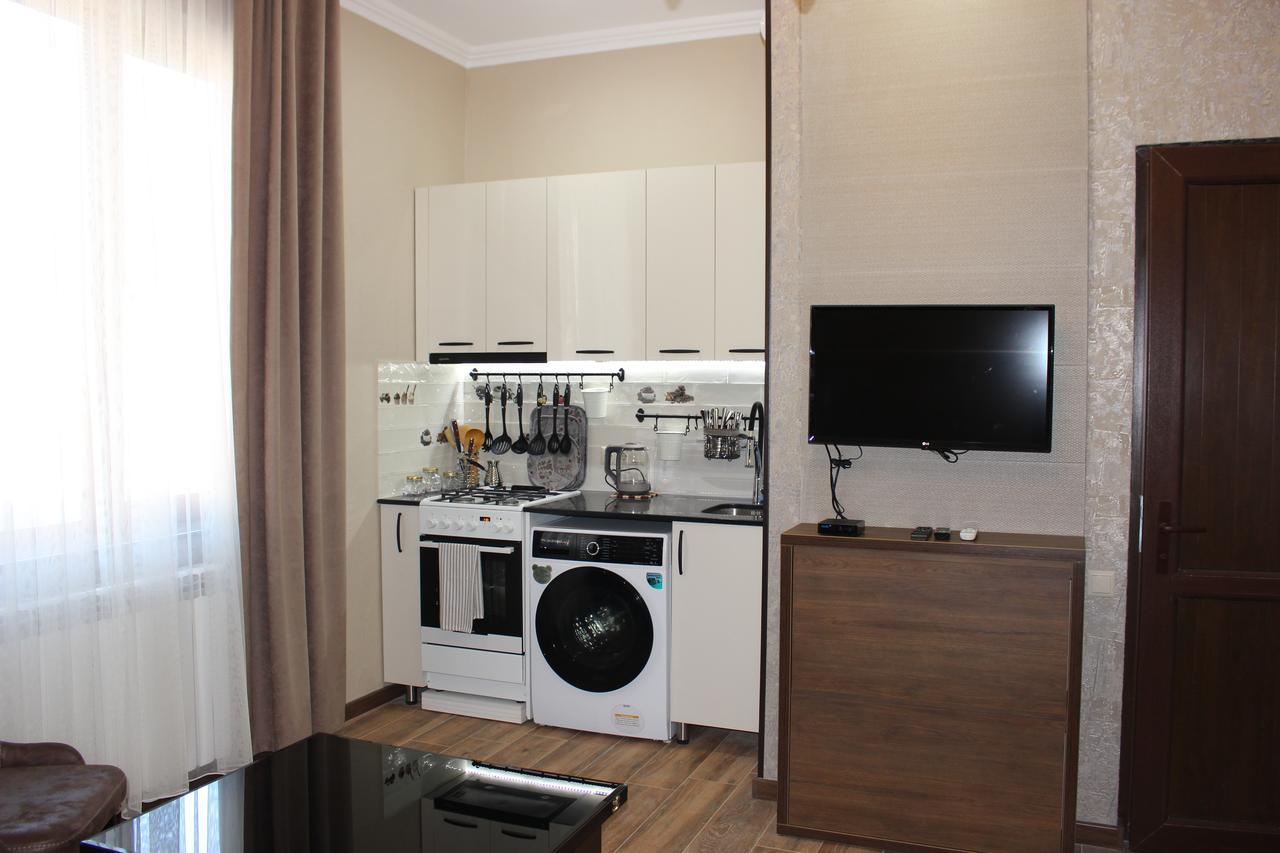 Apartment Anzi Batumi Esterno foto