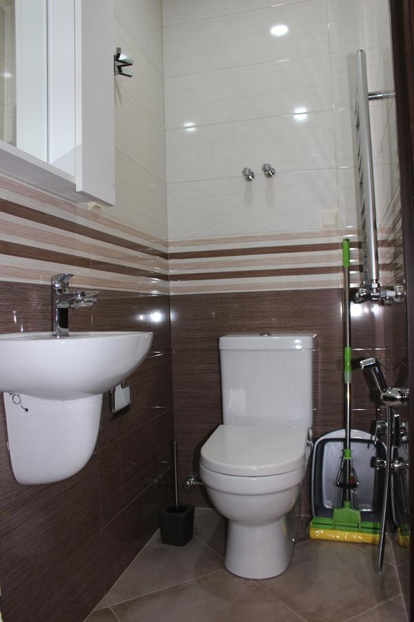 Apartment Anzi Batumi Esterno foto