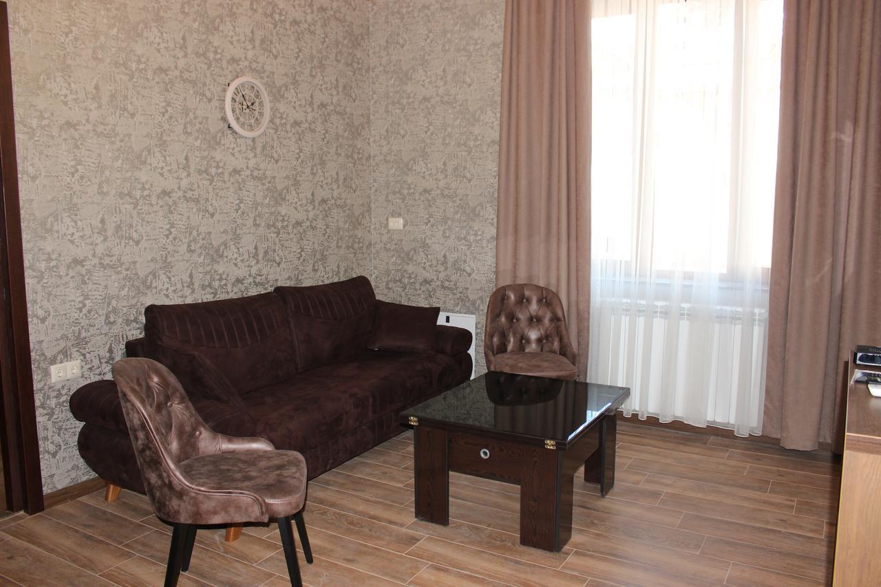 Apartment Anzi Batumi Esterno foto