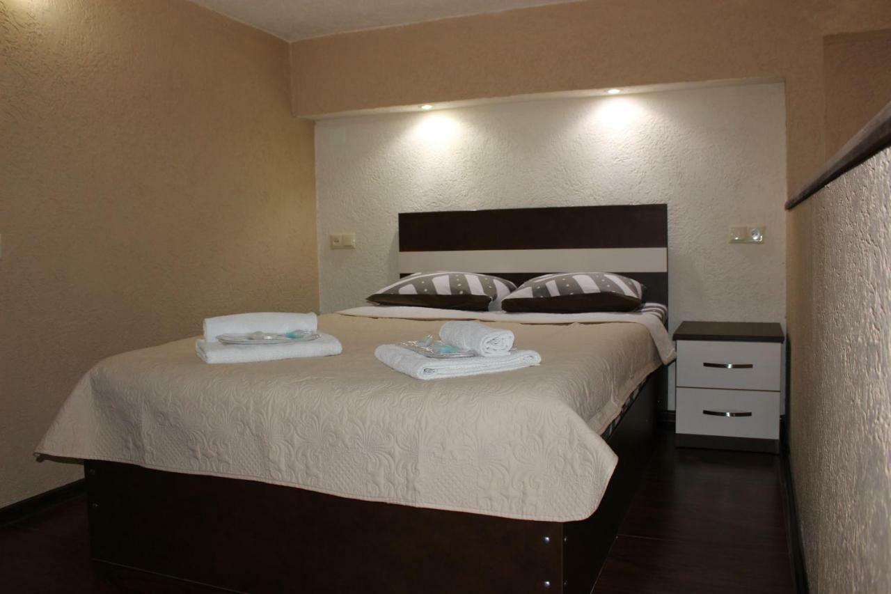 Apartment Anzi Batumi Esterno foto