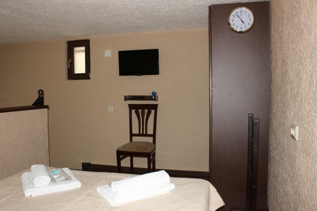 Apartment Anzi Batumi Esterno foto